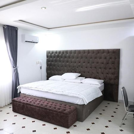 D & D Apartments Abuja Luaran gambar